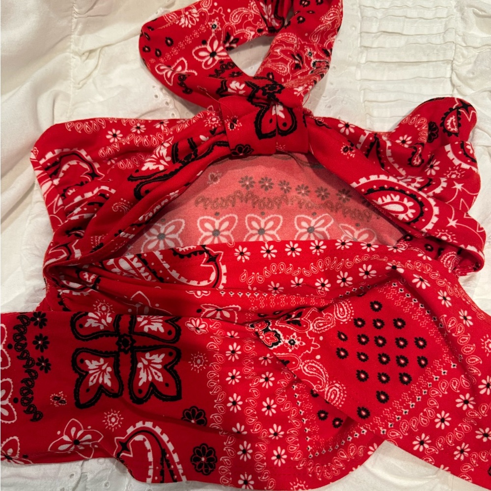 Red country print going out top
